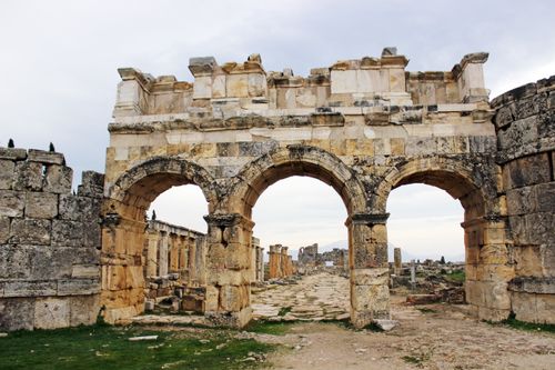 Free Explore the stunning ancient Roman arches in Hierapolis, a UNESCO World Heritage site in Turkey. Stock Photo