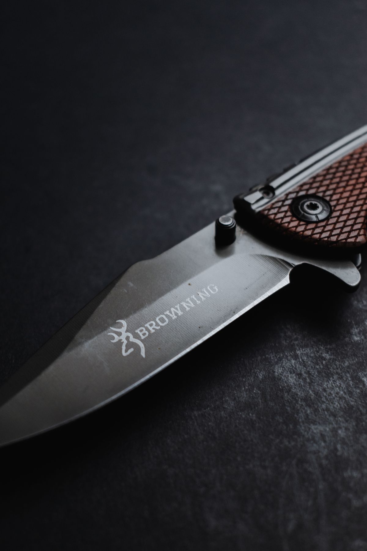 Stainless steel is the most common kitchen knife material What material is best for kitchen knife: stainless steel blade close-up