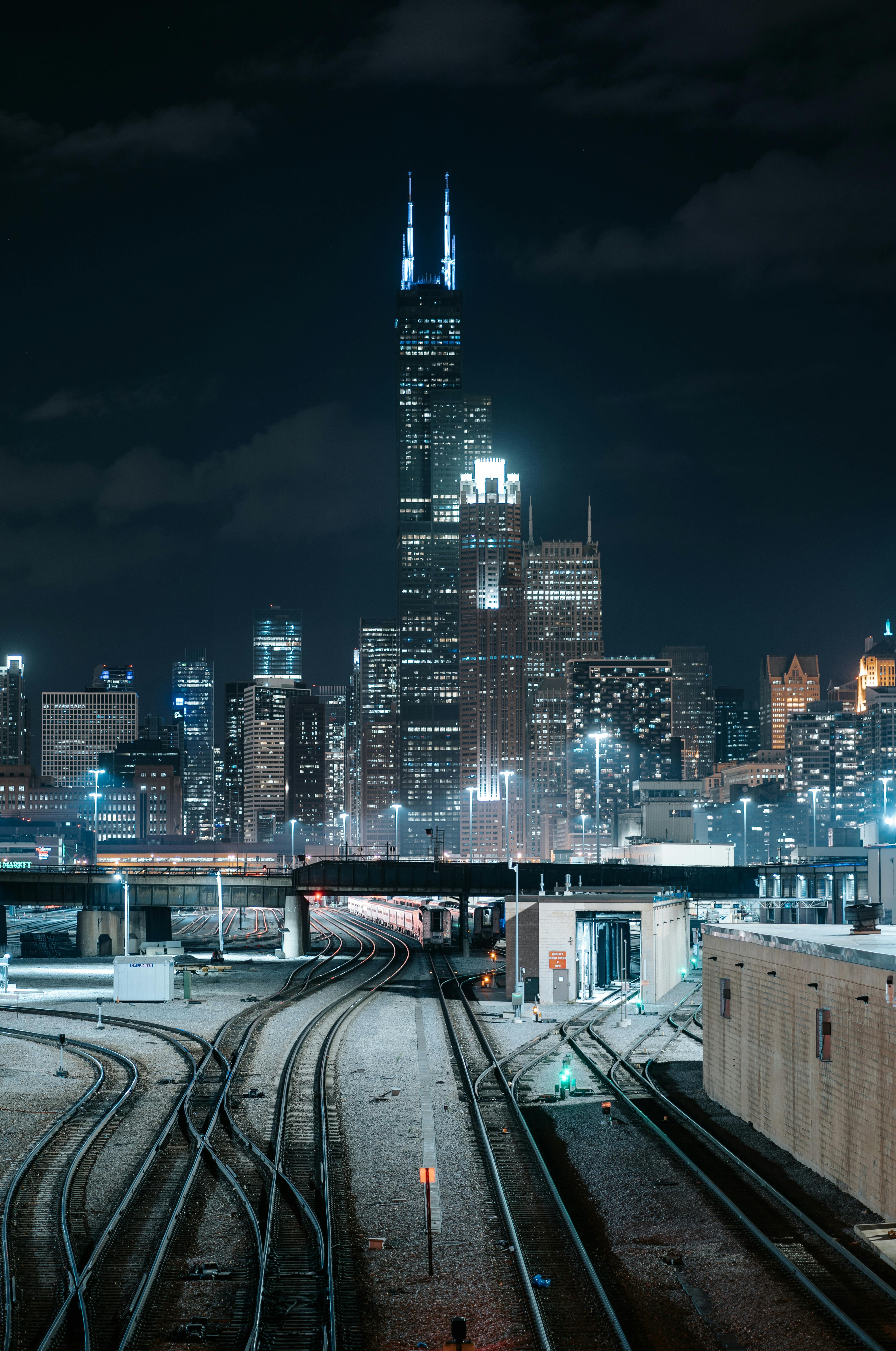 Chicago Skyline at Night 4K wallpaper