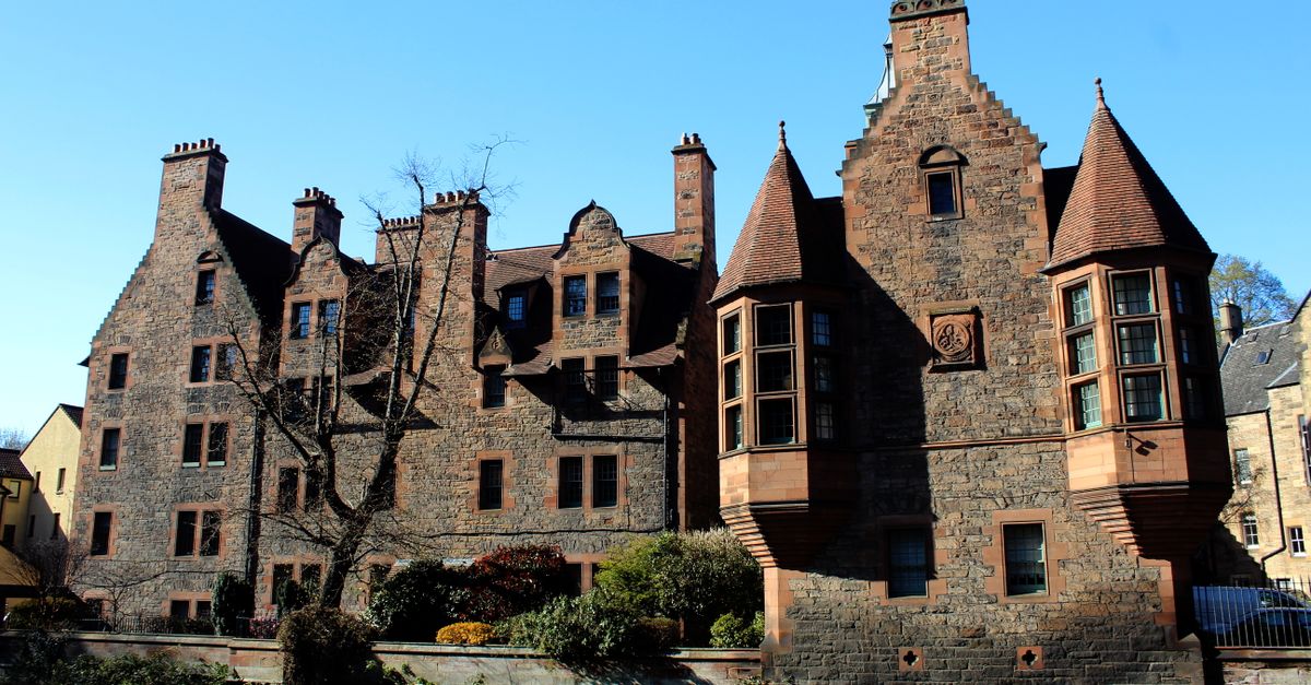 Stunning view of Well Court, a victorian architectural gem in Edinburgh, Scotland.