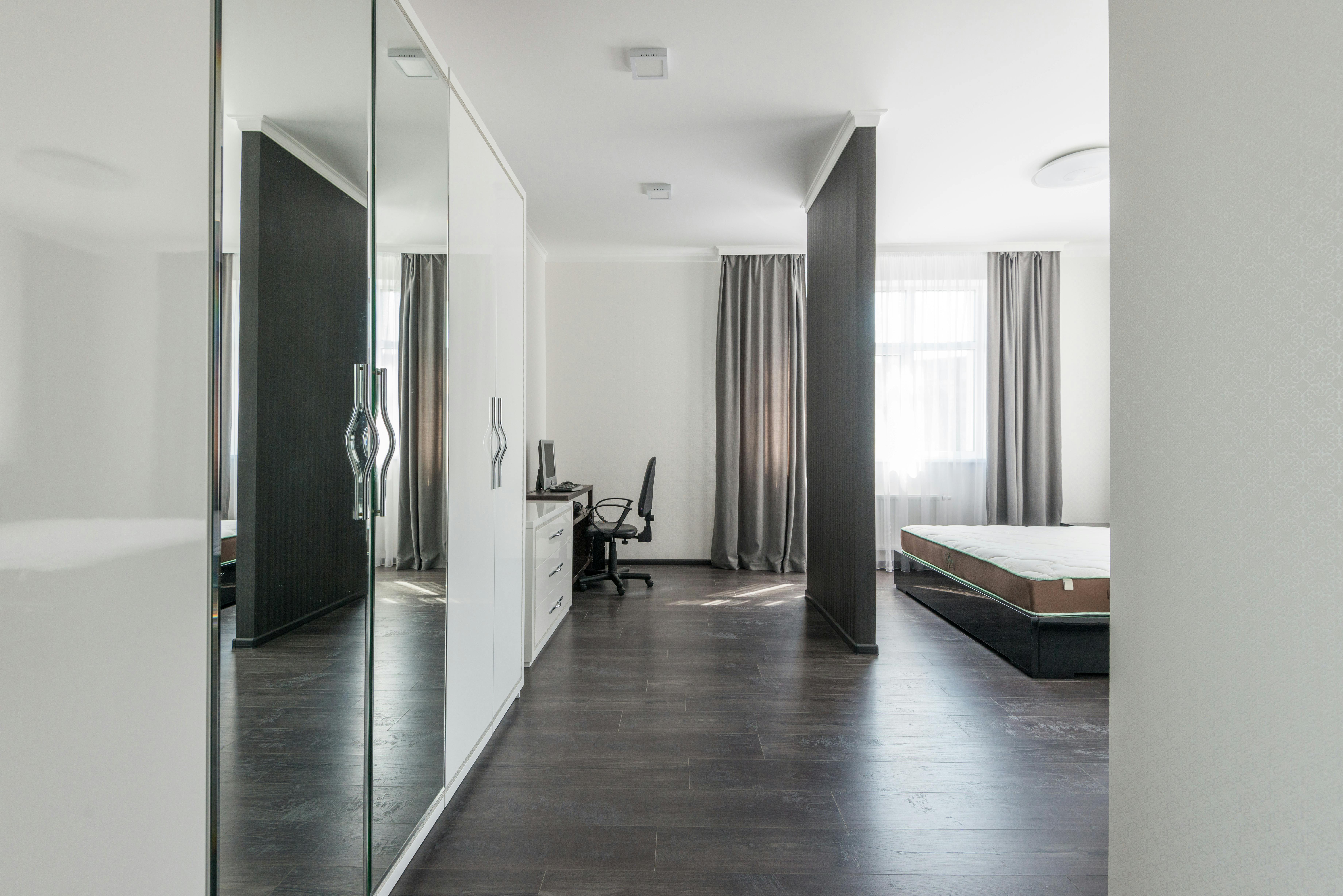 Un polițist s-a împușcat în cap într-un apartament din Giurgiu