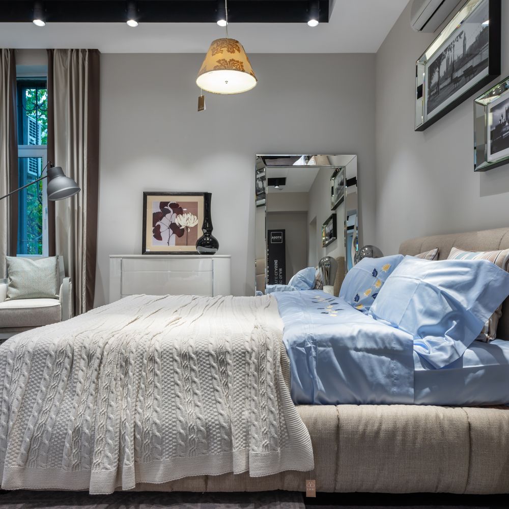 Ickleton — professional movers carrying furniture on a house move