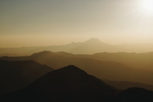 Fotobanka s bezplatnými fotkami na tému denné svetlo, exteriéry, hmla