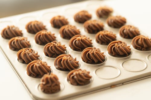 Free Chocolate Icing on the Tray Stock Photo