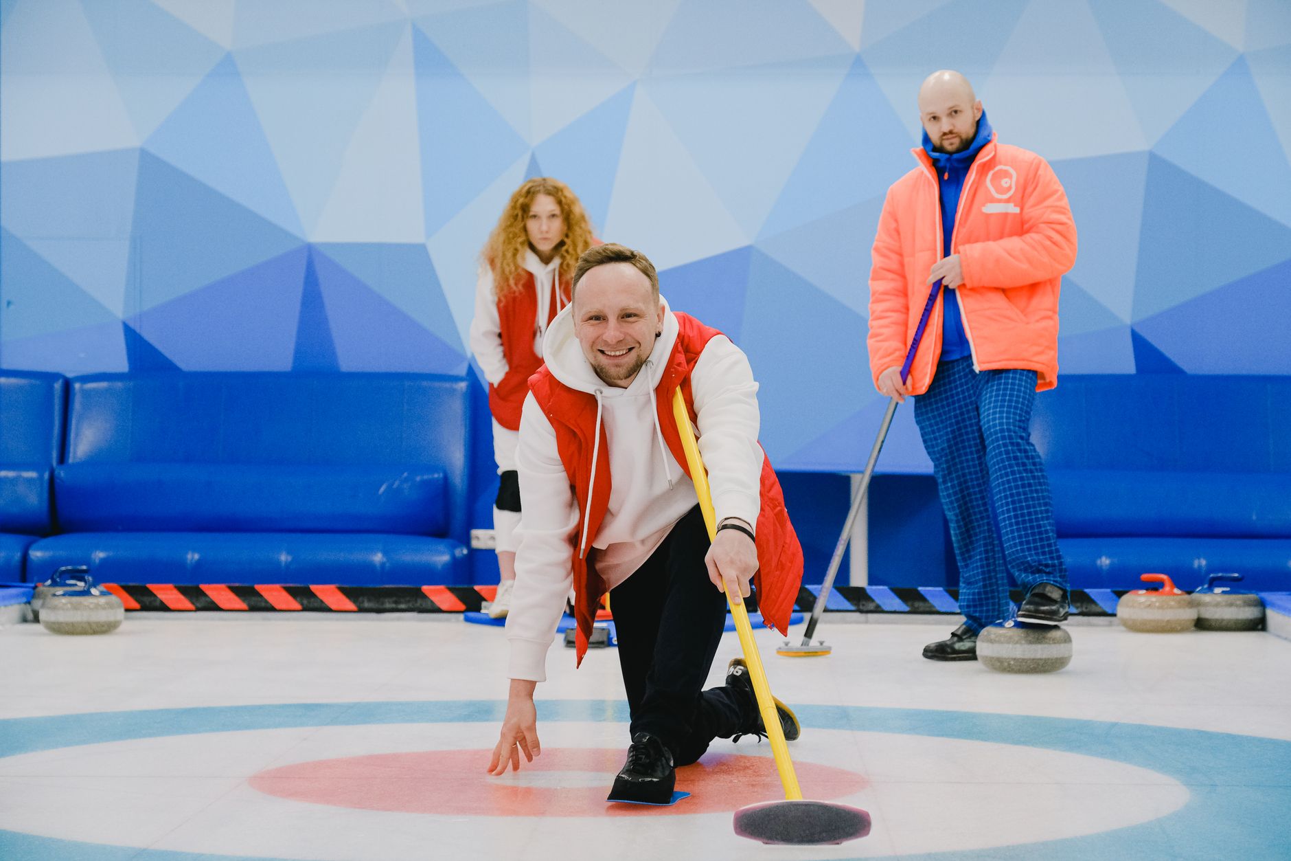 Canada's Kerri Einarson Punches Playoff Ticket at Women's Curling Worlds