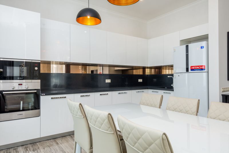 Laminate Cabinets