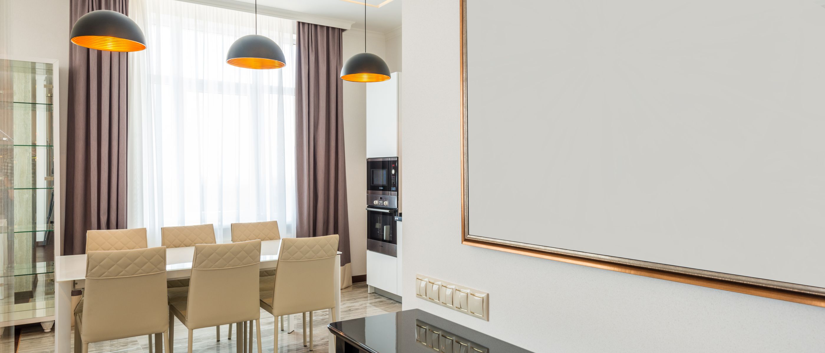 End of Tenancy Decorating in Whitechapel — woodwork brushed to a crisp, smooth line