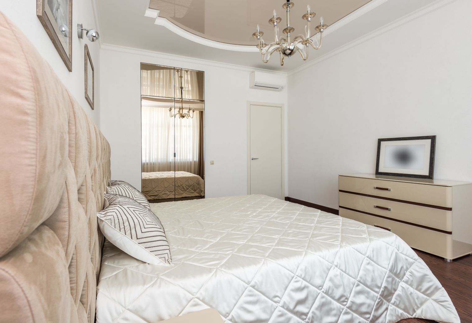 End of Tenancy Decorating in Gants Hill — a freshly painted, spotless finish