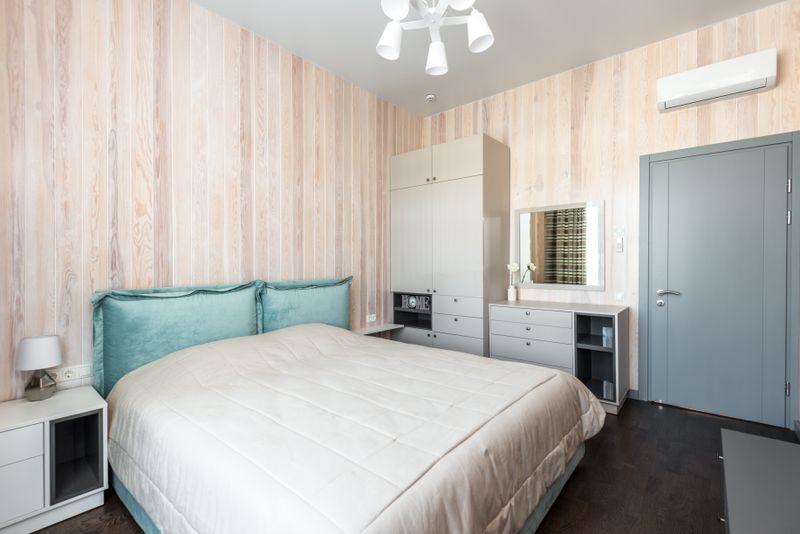 Small bedroom hack