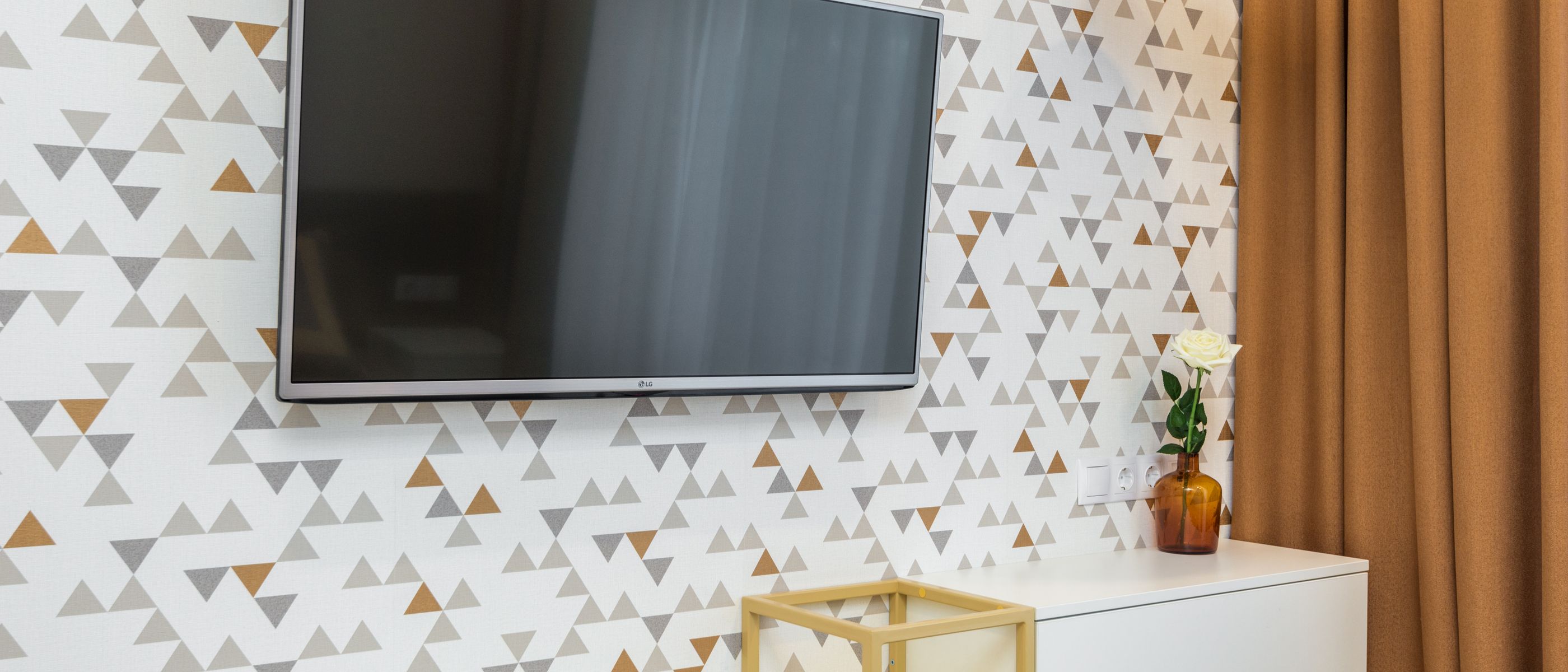 Wallpapering in Old Malden — woodwork brushed to a crisp, smooth line
