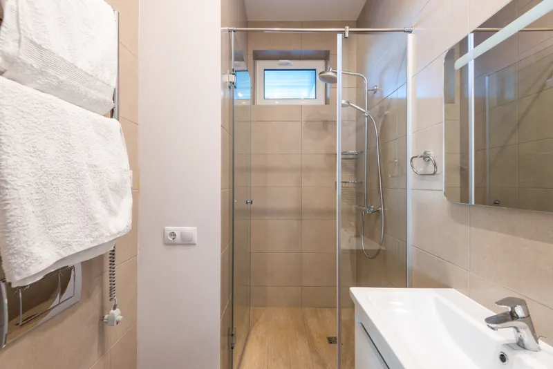 Luxurious glass shower enclosure