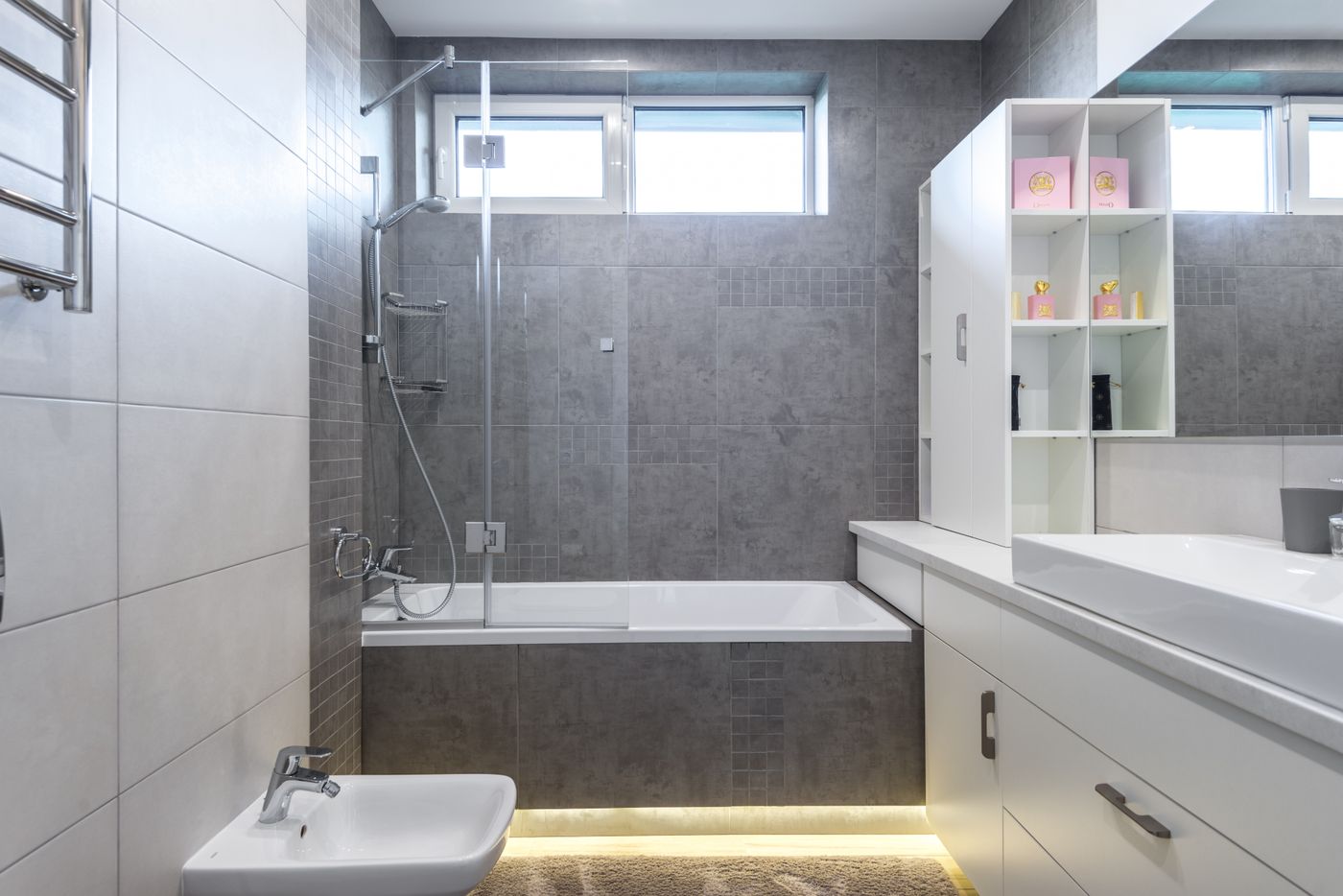 Bathroom before renovation