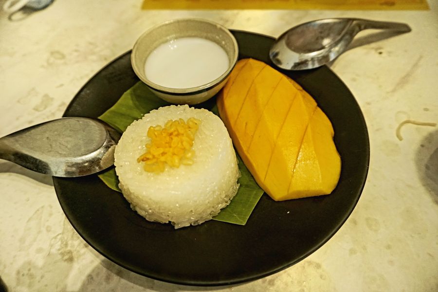 Persona adulta mayor sonriendo