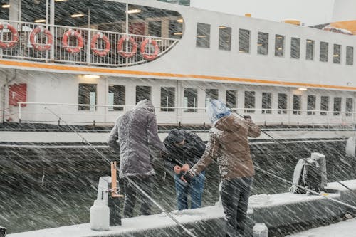 Бесплатное стоковое фото с гавань, зима, корабль