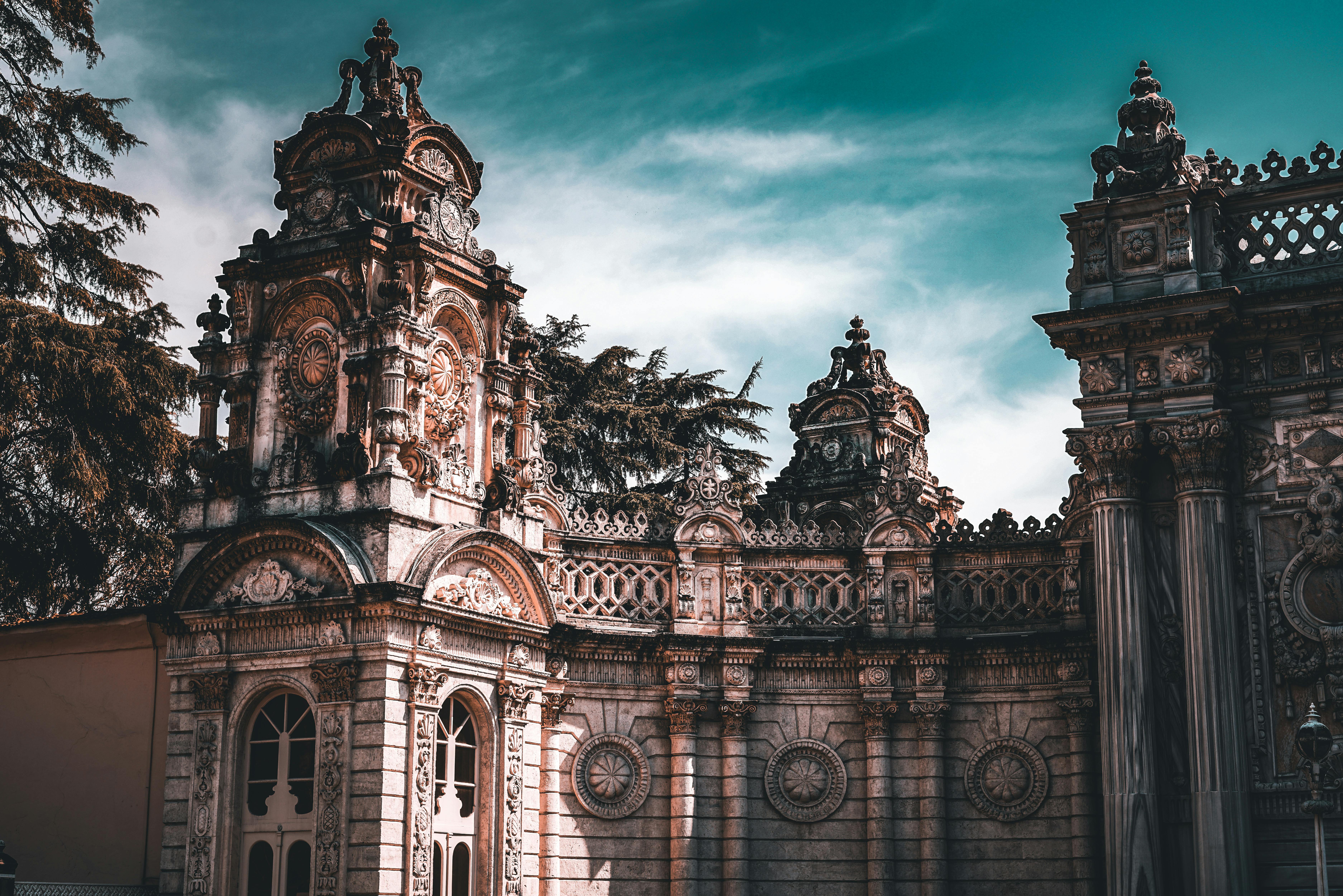 Dolmabahce Palace Istanbul: The Ottoman Empire's Last Grand Statement