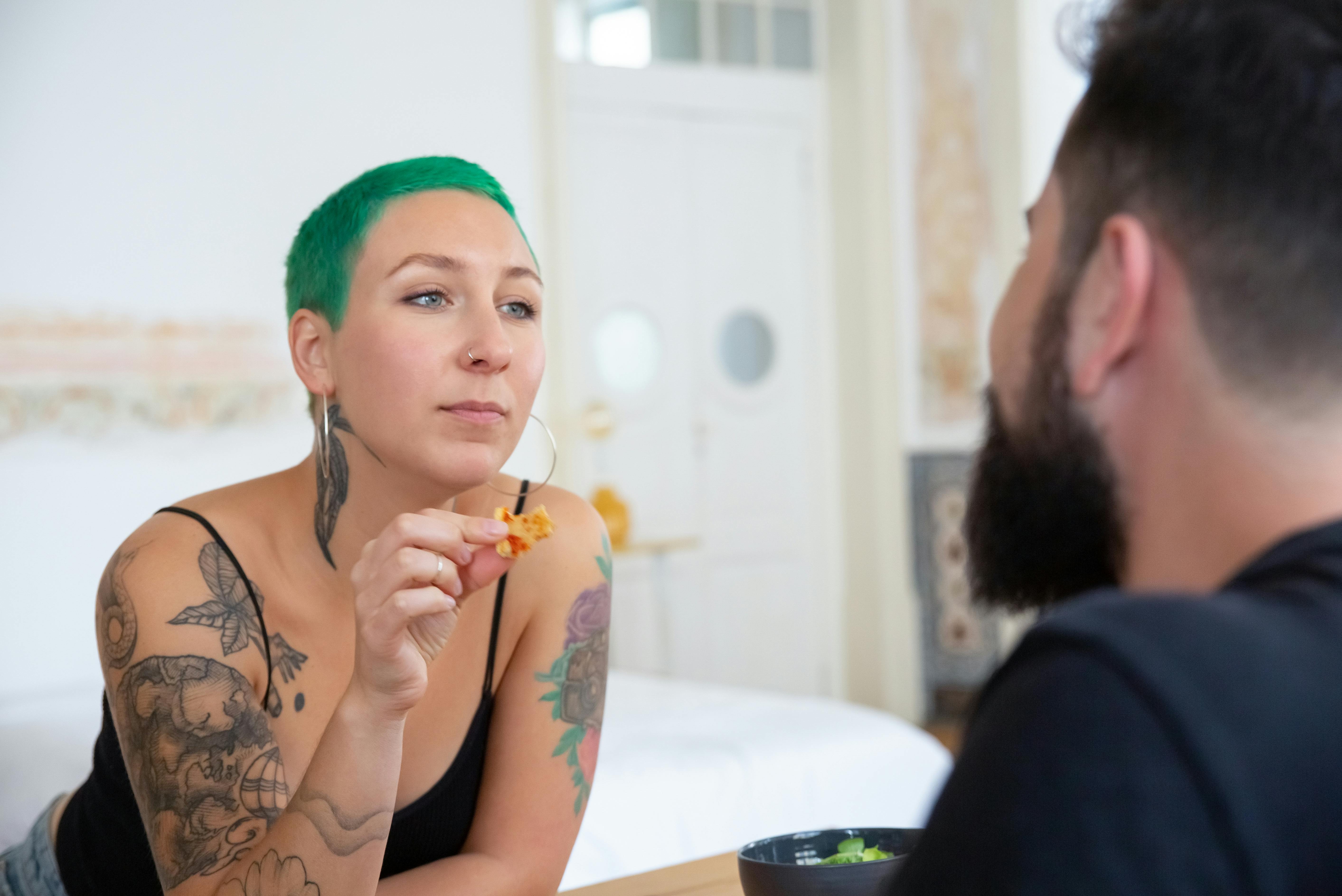 2025년 소비 트렌드: 숏폼 콘텐츠와 K-푸드의 매혹적인 만남 상세 이미지 1