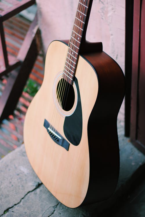 Free 原聲吉他, 吉他, 垂直拍攝 的 免費圖庫相片 Stock Photo