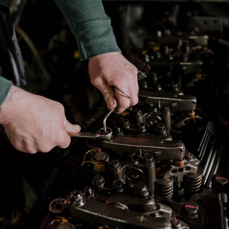 Industrial machinery maintenance and repair service