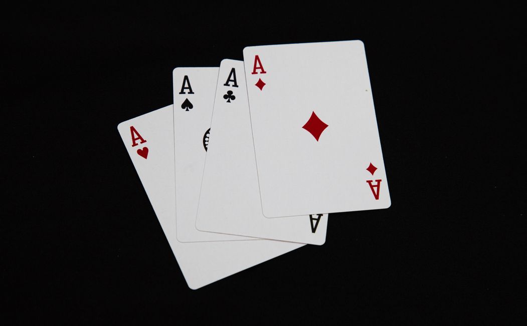 Online Casino: Spielautomaten und Live-Spiele im Überblick