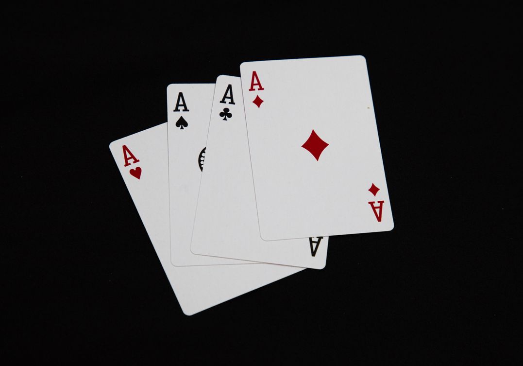 Online Casino: Spielautomaten und Live-Spiele im Überblick