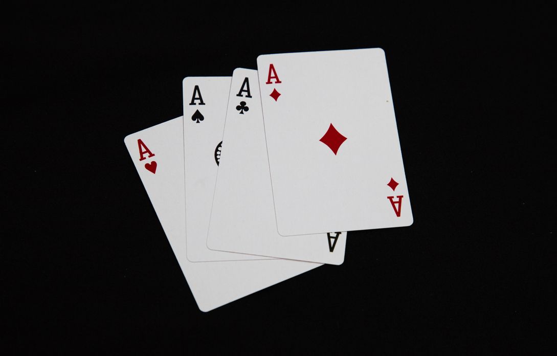Online Casino: Spielautomaten und Live-Spiele im Überblick