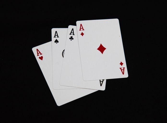 Deutsche Spielbanken mit Roulette-Tisch und traditionellem Design