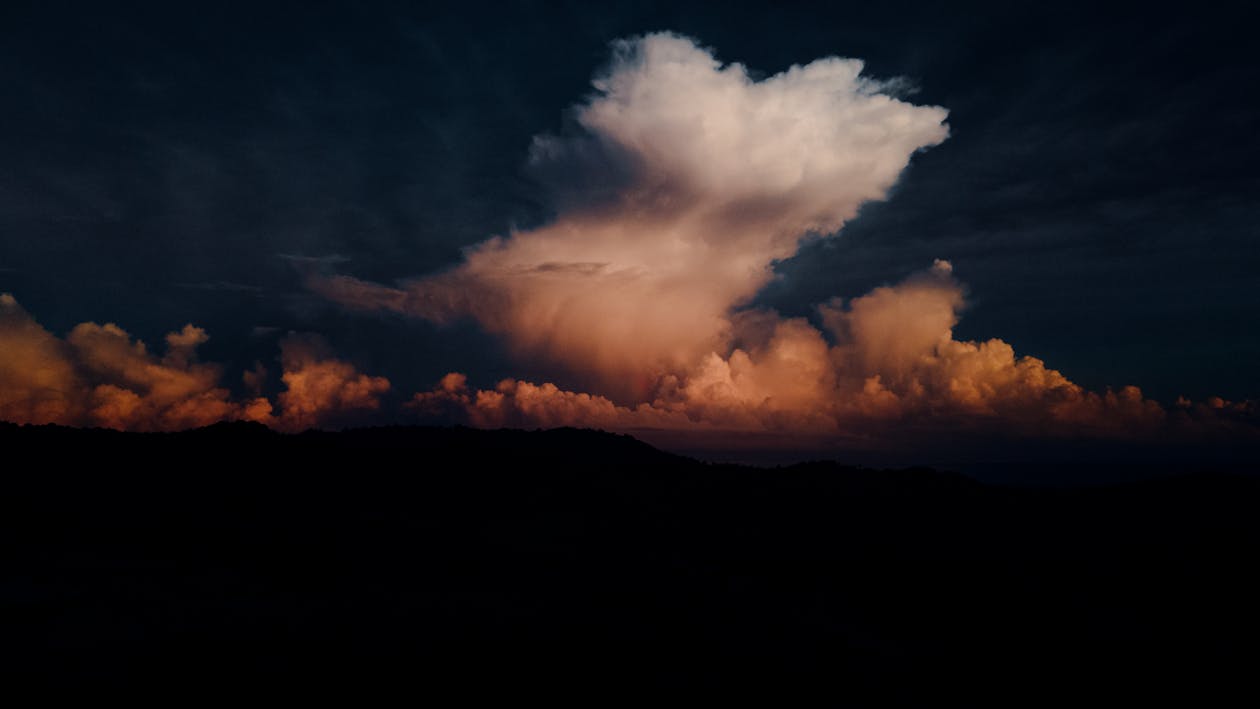akşam karanlığı, bulutlar, doğa içeren Ücretsiz stok fotoğraf
