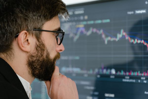 S&P 500 Decline on 15 August 2026: Data and Geopolitical Impact