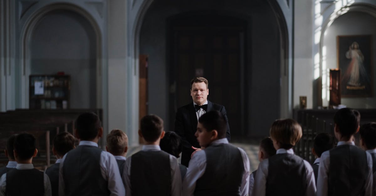 原聲童聲合唱團學生展現生活自理能力與團隊紀律 圖