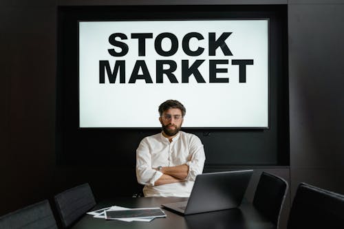 Gratis lagerfoto af aktiemarked, analytiker, bærbar computer Lagerfoto