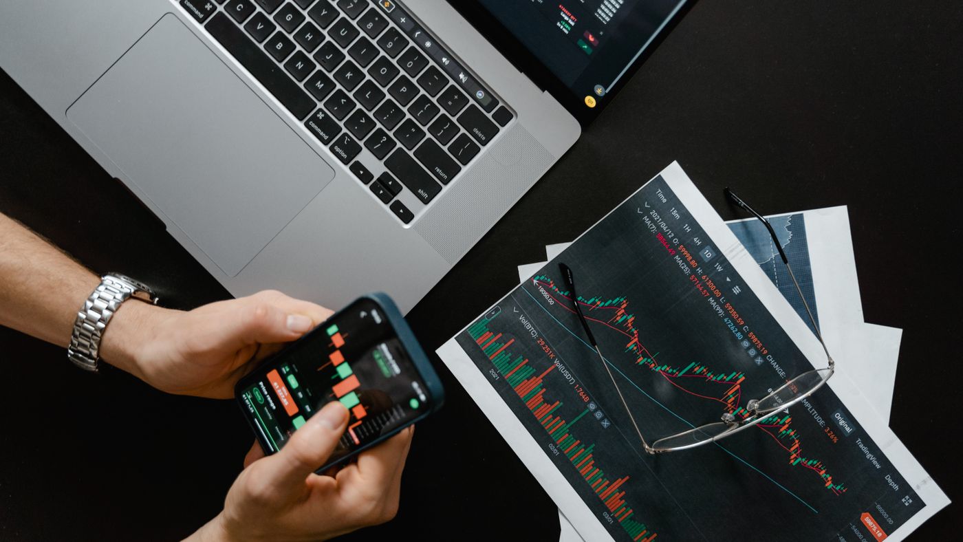 What Automated Forex Trading Systems Actually Do