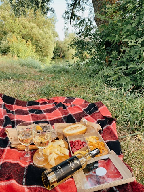 Ingyenes stockfotó alkoholos palack, borospoharak, borosüveg témában