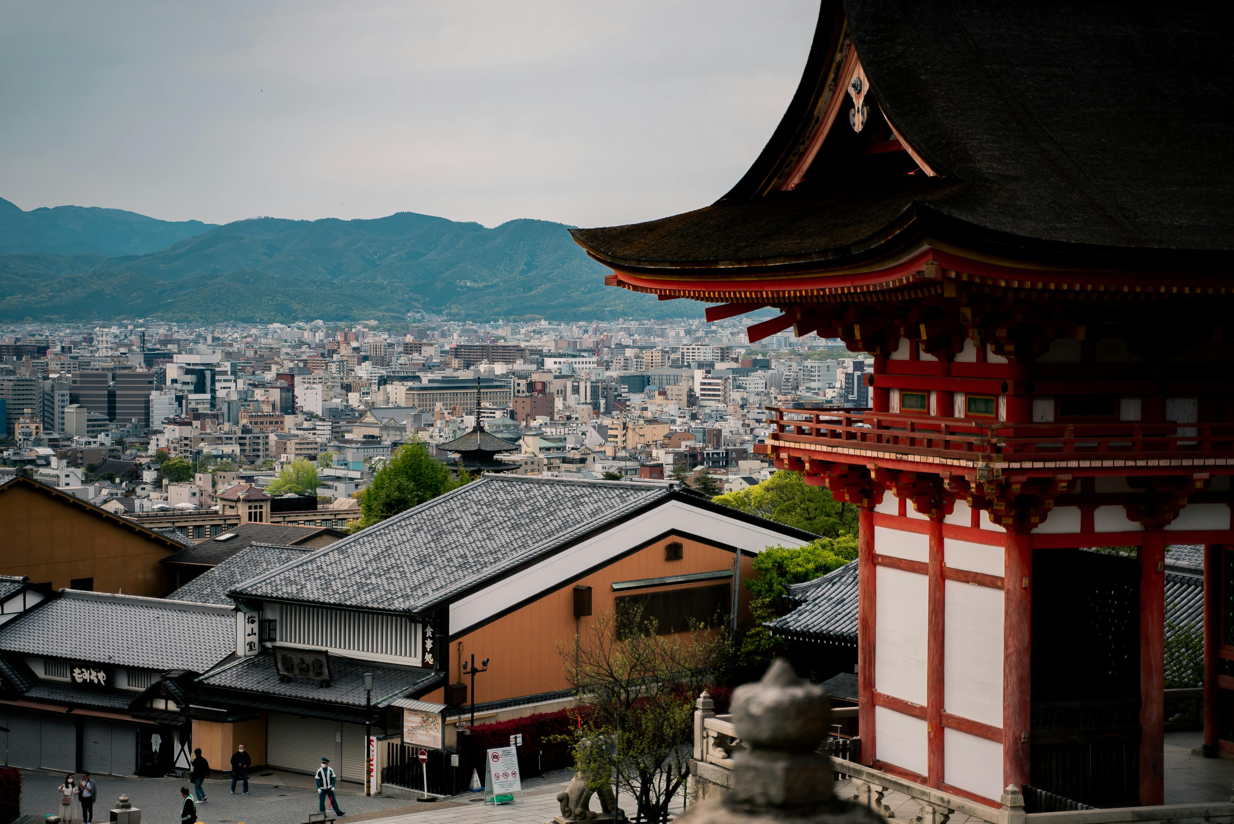 Photo by Satoshi Hirayama