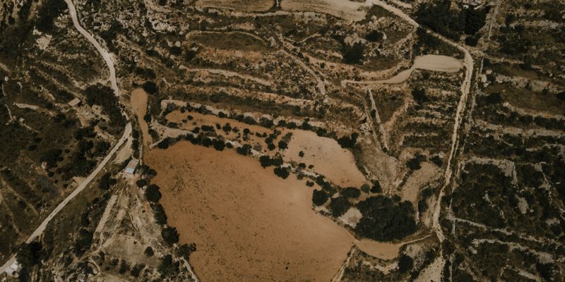 Campos en terrazas junto a los acantilados de Dingli, en Malta