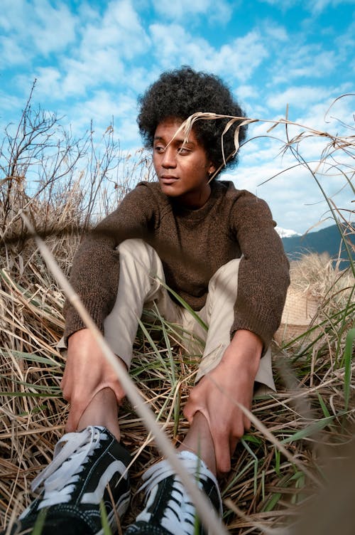 Kostnadsfri bild av afro hår, afroamerikansk man, åkermark