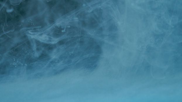 Smoke Spreading in All Directions