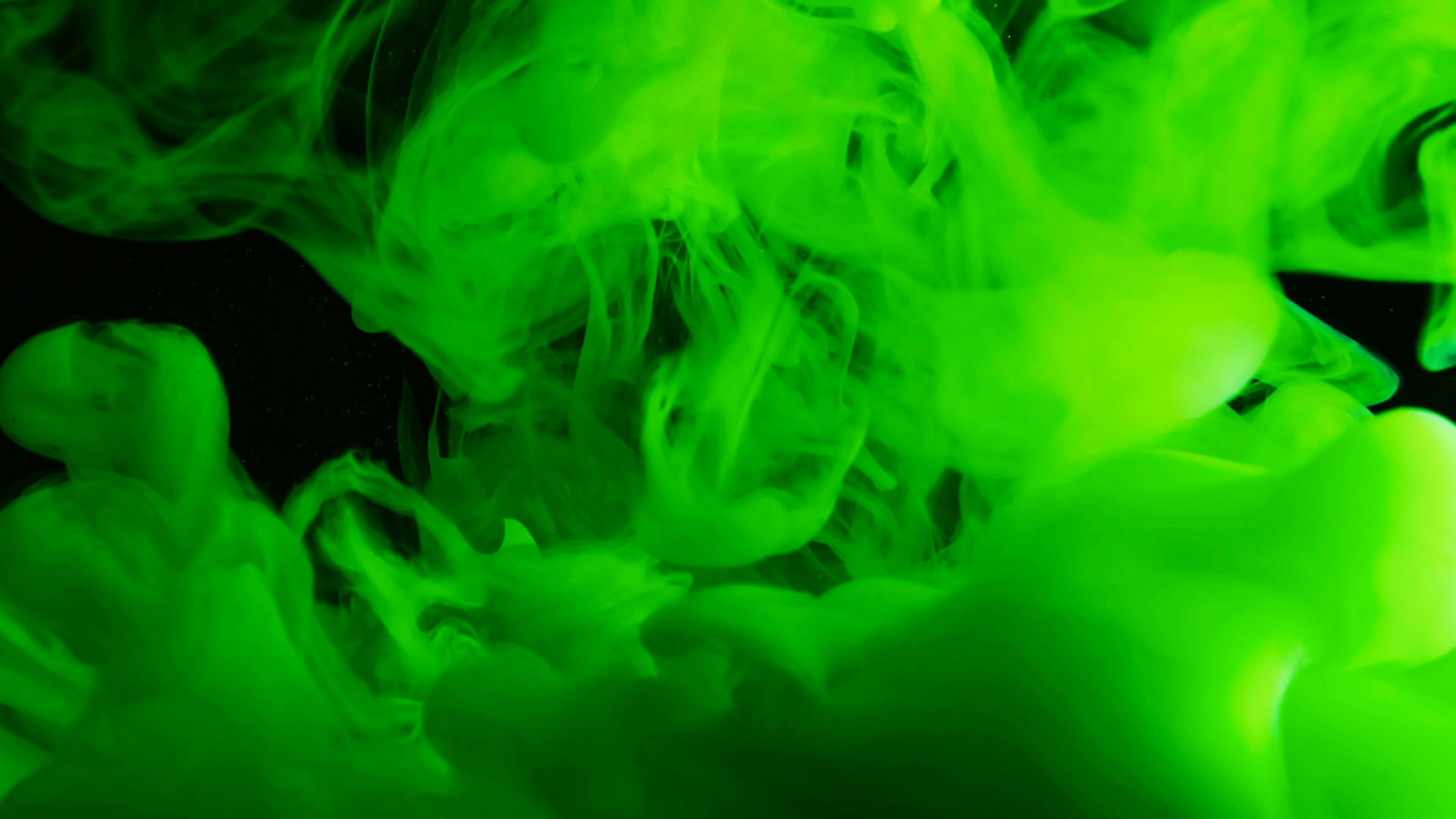 Green Liquid in Water · Free Stock Photo