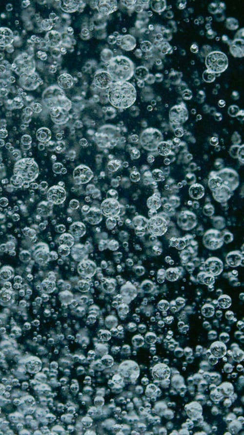 Air Bubbles in Liquid