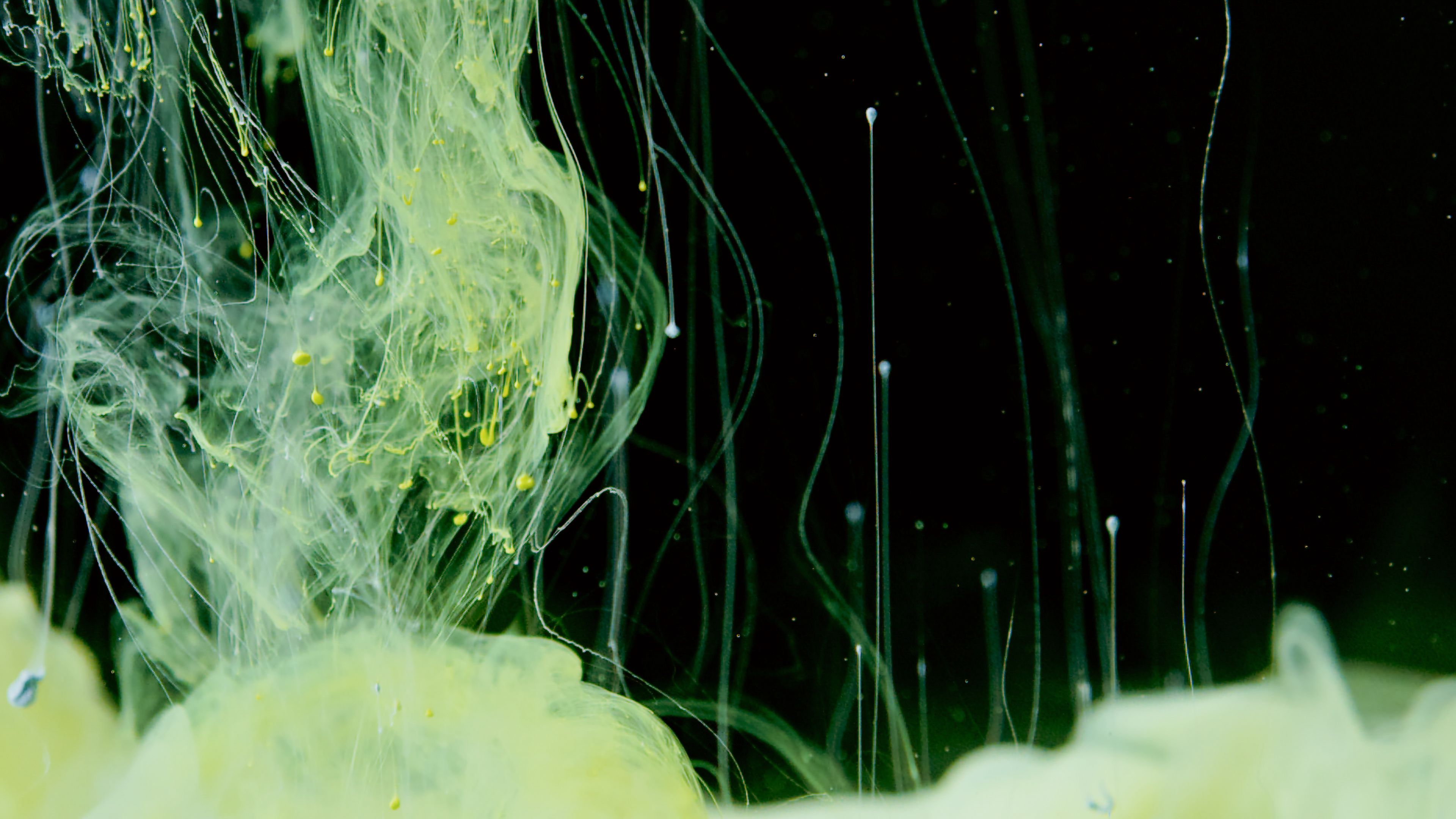 Yellow Ink in Water