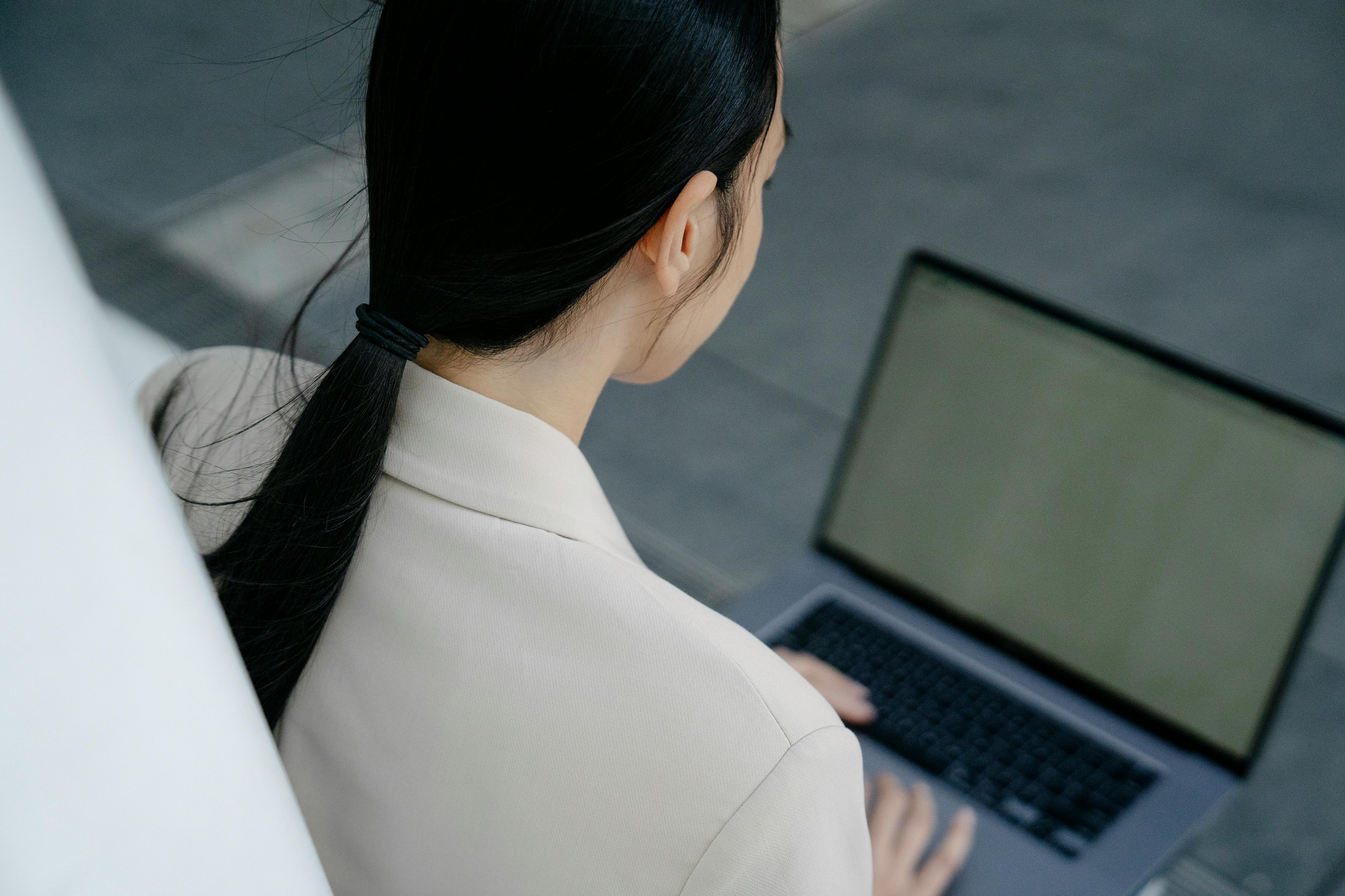 Navigating a late-career change — Photo by John Diez on Pexels