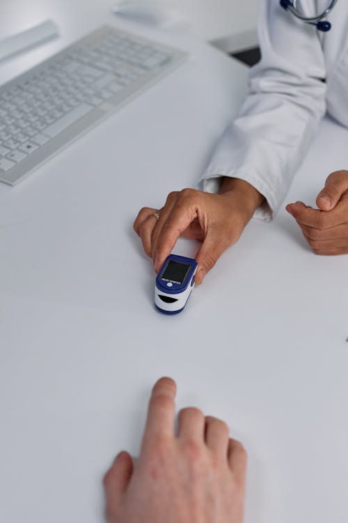 Finger Pulse Oximeter