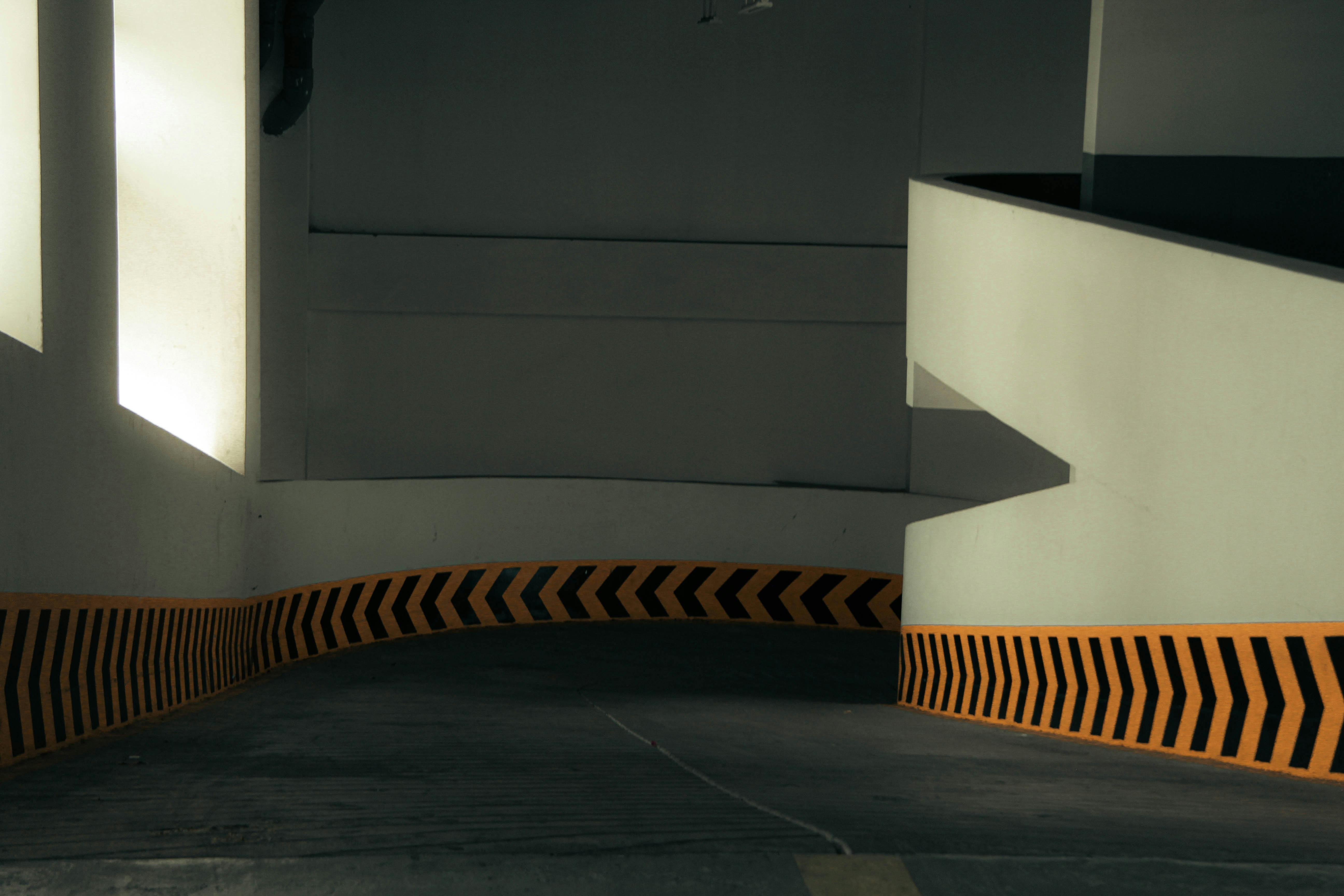 grátis Foto profissional grátis de abstrair, amarelo e preto, ângulos difíceis Foto profissional