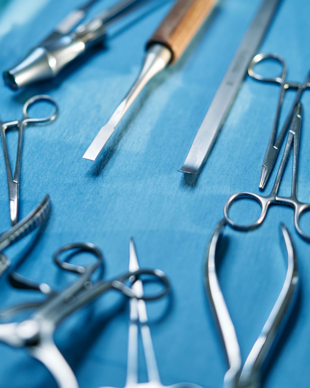Castroviejo Needle Holder — view 1