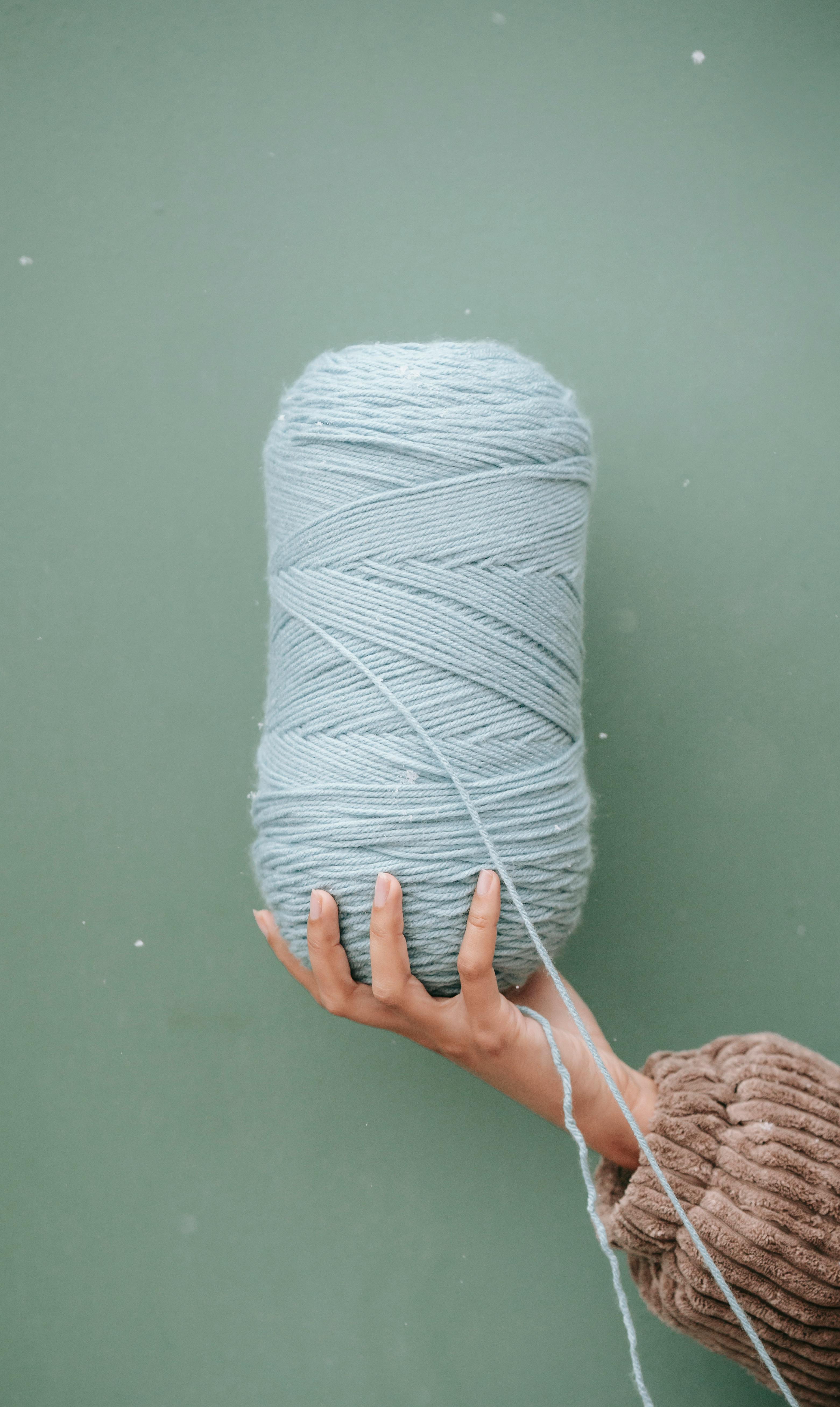 What do fiber strings in poop look like?