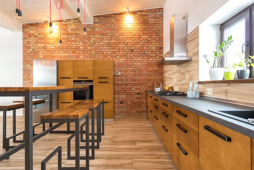Produksi furnitur stainless steel di workshop modern
