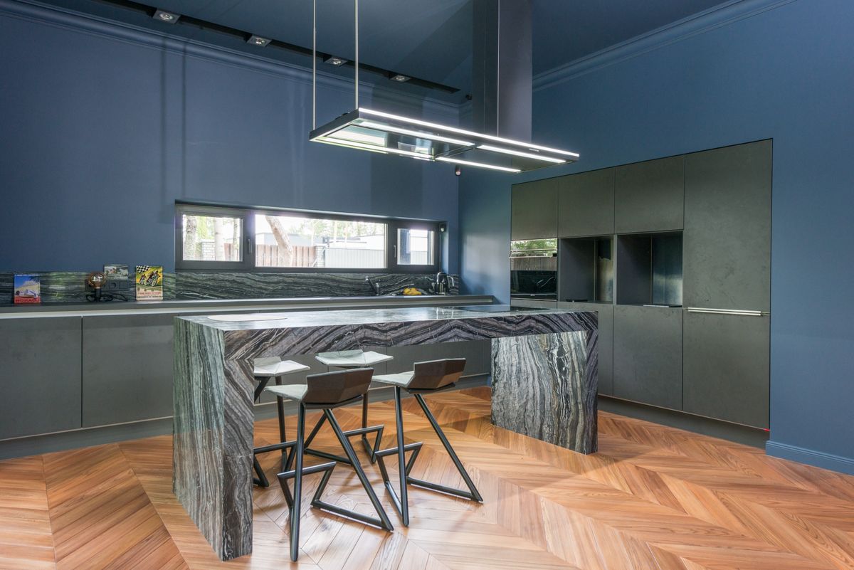 Finished luxury kitchen after renovation