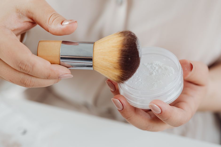 what is sns dipping powder nails