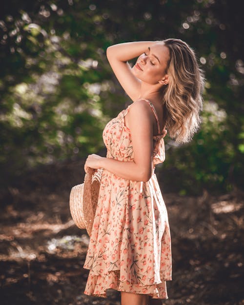 Photos gratuites de beauté, chapeau, forêt