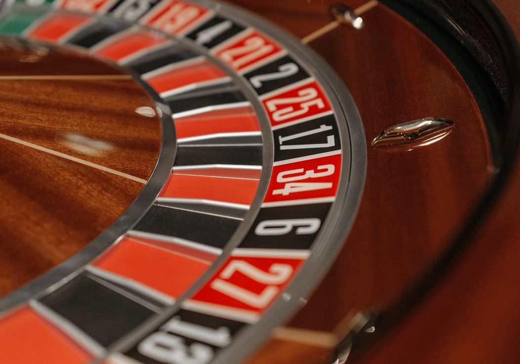 Online Casino: Spielautomaten und Live-Spiele im Überblick