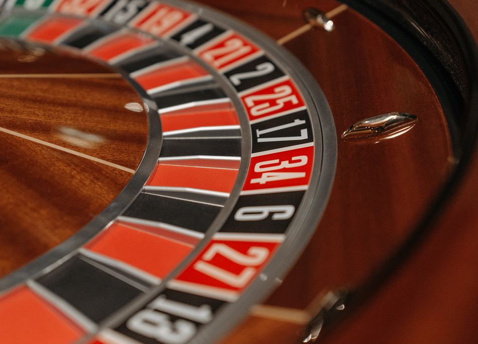 Online Casino: Spielautomaten und Live-Spiele im Überblick